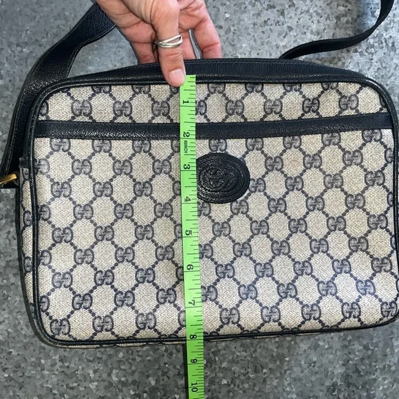 Gucci Blue and Cream Crossbody Bag - Picture 14 of 16